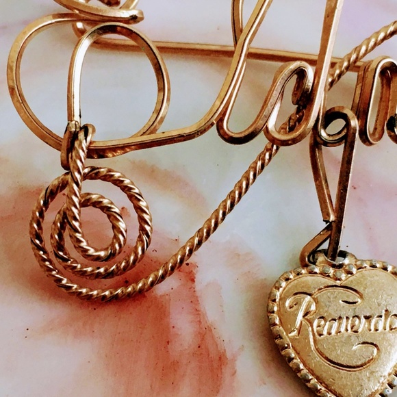 Antique Gold Filled Wire Name Brooch Elda Heart - Picture 5 of 6